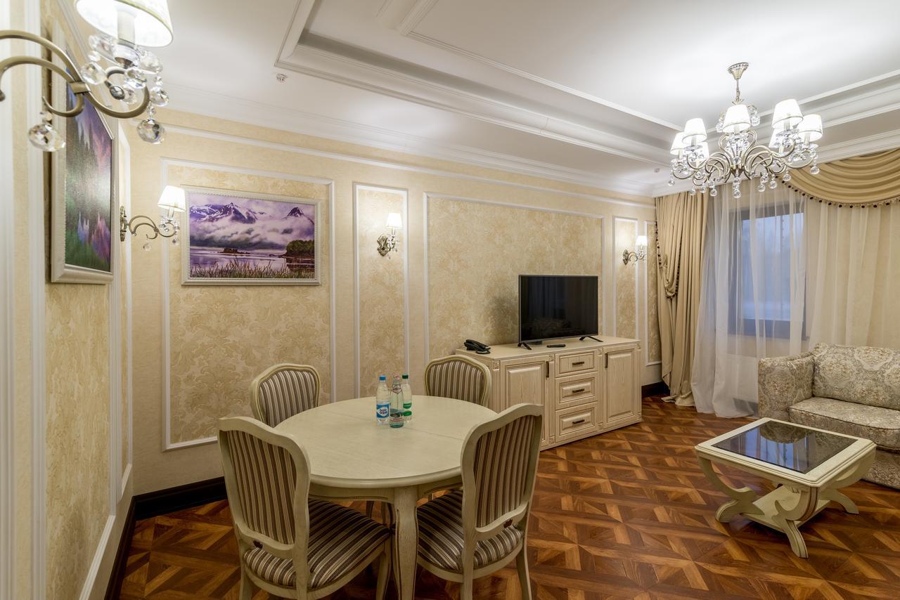 Отель Krts Korona Sudilovichi Экстерьер фото